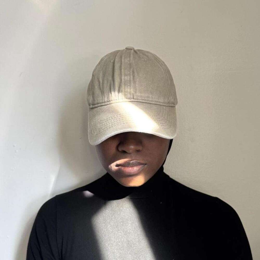 Vintage cream minimalist cap with adjustable‎ back